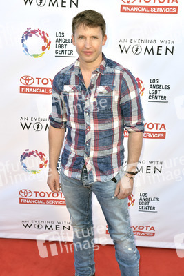 Gala 'An Evening with Women' in Los Angeles