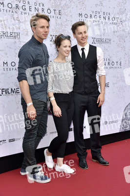 Filmpremiere 'Vor der Morgenröte' in Berlin