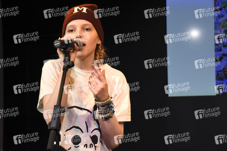Lina präsentiert ihre CD in München
