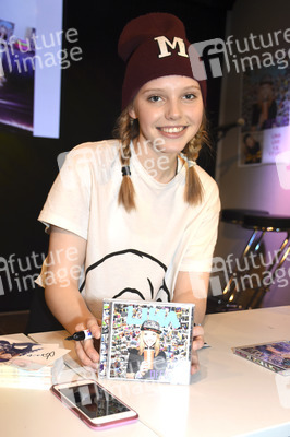 Lina präsentiert ihre CD in München