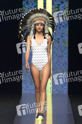 Vevas Fashion Show, Swimwear Fashion Week Moda Cálida 2016
