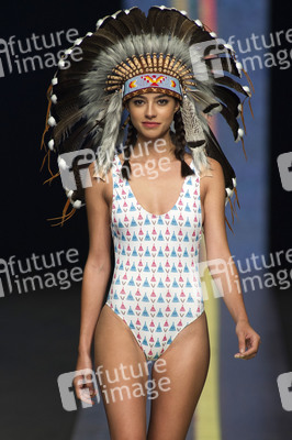 Vevas Fashion Show, Swimwear Fashion Week Moda Cálida 2016