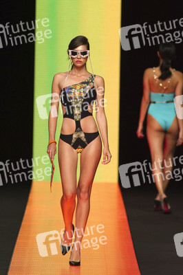 Hipertrofico Fashion Show, Swimwear Fashion Week Moda Cálida 2016