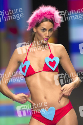 Agatha Ruiz de la Prada Fashion Show, Swimwear Fashion Week Moda Cálida 2016