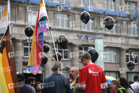 Mahnwache für die Opfer des Terror-Anschlags von Orlando in Köln
