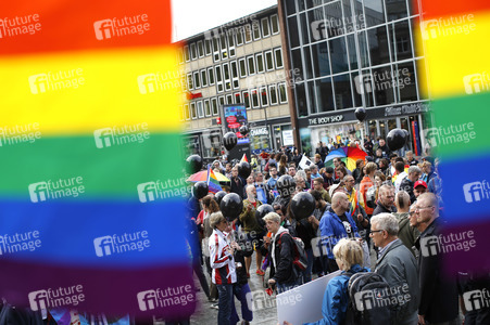 Mahnwache für die Opfer des Terror-Anschlags von Orlando in Köln