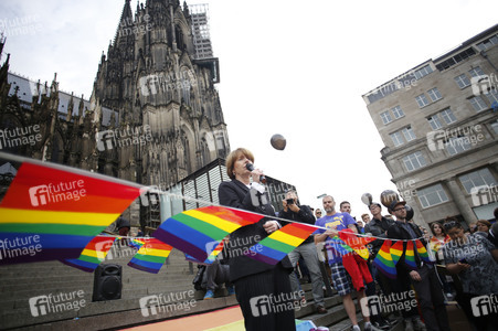 Mahnwache für die Opfer des Terror-Anschlags von Orlando in Köln