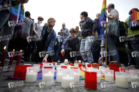 Mahnwache für die Opfer des Terror-Anschlags von Orlando in Köln