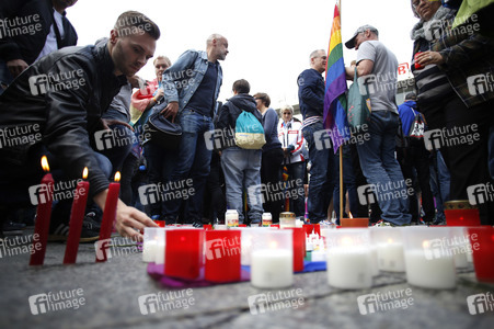 Mahnwache für die Opfer des Terror-Anschlags von Orlando in Köln