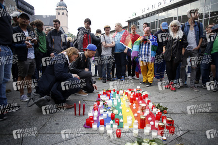 Mahnwache für die Opfer des Terror-Anschlags von Orlando in Köln