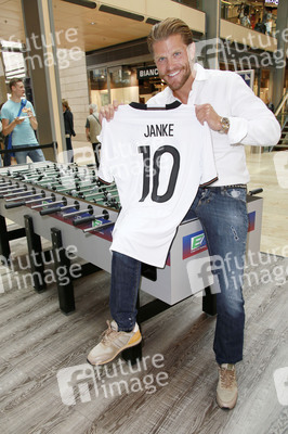 Kickern mit Paul Janke zur Fussball-EM in Hamburg
