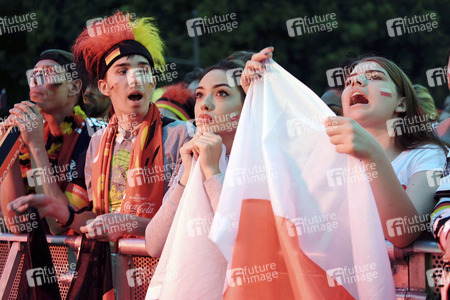 Fans beim UEFA-Fußball-Europameisterschaft 2016 Spiel Deutschland gegen Polen in Berlin