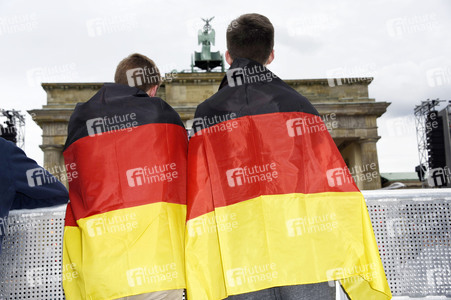 Fans beim UEFA-Fußball-Europameisterschaft 2016 Spiel Deutschland gegen Polen in Berlin