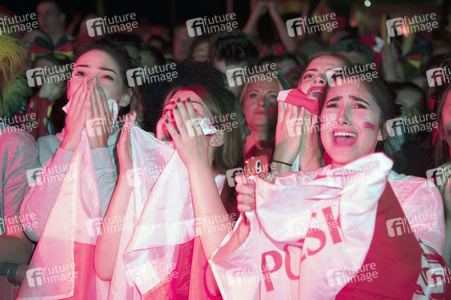Fans beim UEFA-Fußball-Europameisterschaft 2016 Spiel Deutschland gegen Polen in Berlin