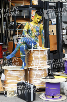 Cable Girl Bodypainting