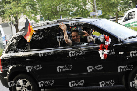 Autokorso nach dem UEFA-Fußball-Europameisterschaft 2016 Spiel Deutschland gegen Nordirland in Berlin