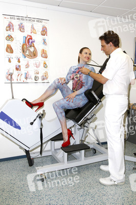 WORKING ART: Kardiologe / Cardiologist Bodypainting