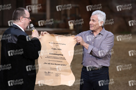 Premiere von 'Der Schatz im Silbersee' in Bad Segeberg