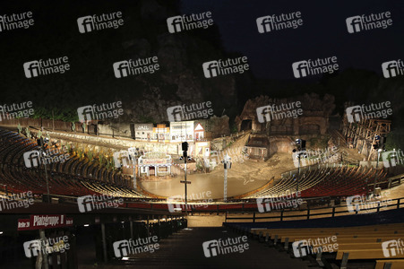 Premiere von 'Der Schatz im Silbersee' in Bad Segeberg