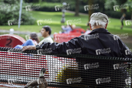 Symbolfoto Generationenvertrag