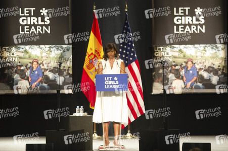 Präsentation der 'Let Girls Learn' Initiative in Madrid