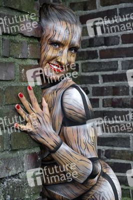 Holzgliederfigur / Human Artist Model Bodypainting