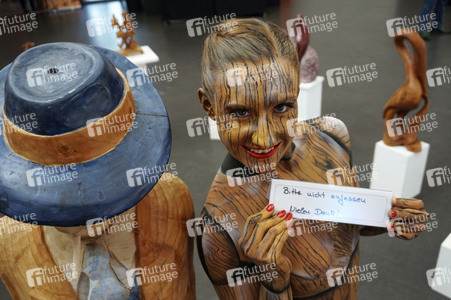 Holzgliederfigur / Human Artist Model Bodypainting
