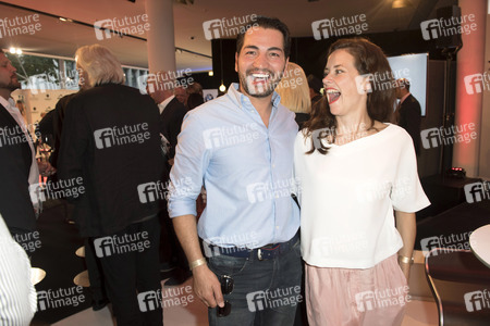 Cocktail prolongé zu den 44. International EMMY Awards in Berlin