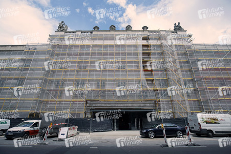 Barenboim-Said-Akademie im Magazin der Staatsoper in Berlin