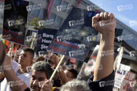 Protest gegen das Vorgehen der türkischen Regierung nach dem gescheiterten Militärputsch