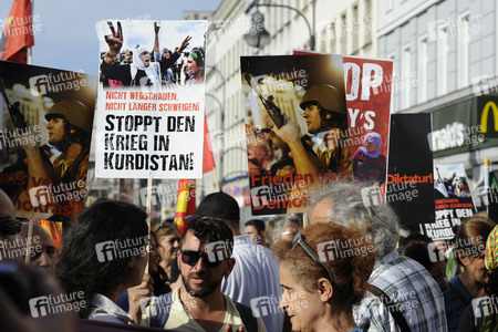 Protest gegen das Vorgehen der türkischen Regierung nach dem gescheiterten Militärputsch
