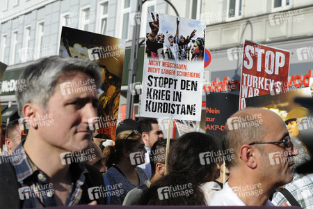 Protest gegen das Vorgehen der türkischen Regierung nach dem gescheiterten Militärputsch