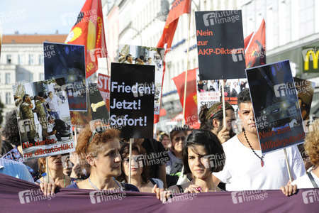 Protest gegen das Vorgehen der türkischen Regierung nach dem gescheiterten Militärputsch