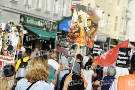 Protest gegen das Vorgehen der türkischen Regierung nach dem gescheiterten Militärputsch