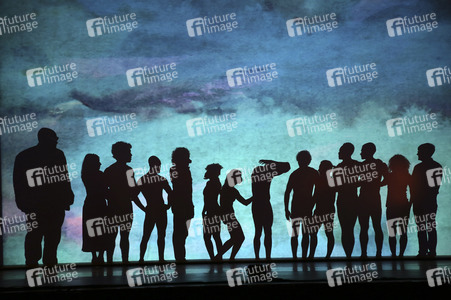 Premiere der Tanzshow 'Shadowland 2 - Neues aus dem Reich der Schatten' in Berlin