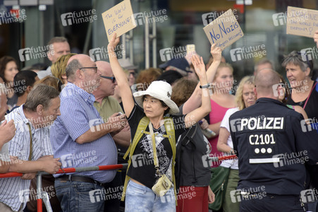 'Merkel muss weg' Demo in Berlin