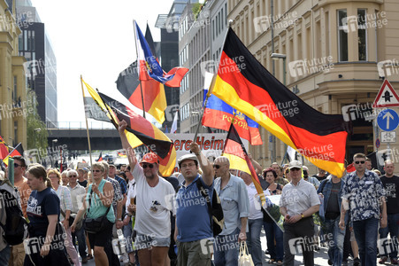 'Merkel muss weg' Demo in Berlin