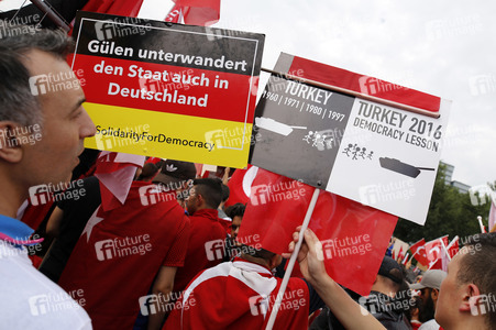 Erdogan-Demo in Köln