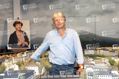 Präsentation einer neuen Filmrequisite aus dem Film 'Timm Thaler' in Potsdam