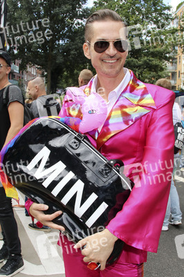 Parade zum Christopher Street Day 2016 in Hamburg
