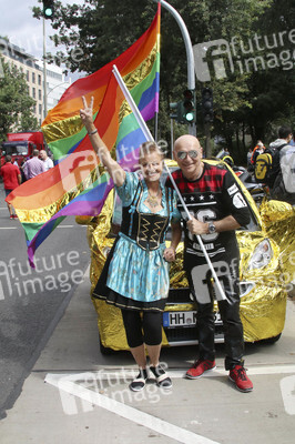 Parade zum Christopher Street Day 2016 in Hamburg