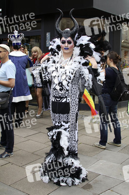 Parade zum Christopher Street Day 2016 in Hamburg