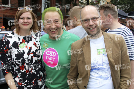 Parade zum Christopher Street Day 2016 in Hamburg