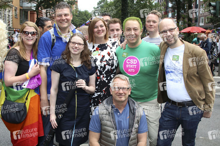 Parade zum Christopher Street Day 2016 in Hamburg