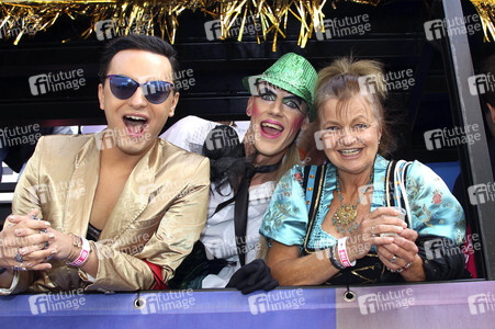 Parade zum Christopher Street Day 2016 in Hamburg