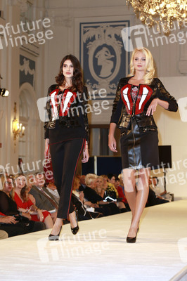 Modenschau von Liz Malraux Couture in Hamburg