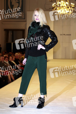 Modenschau von Liz Malraux Couture in Hamburg