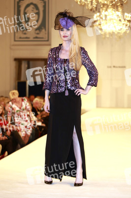 Modenschau von Liz Malraux Couture in Hamburg