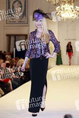 Modenschau von Liz Malraux Couture in Hamburg