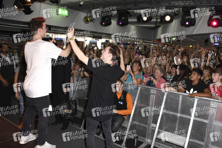 Auftritt der Lochis in München